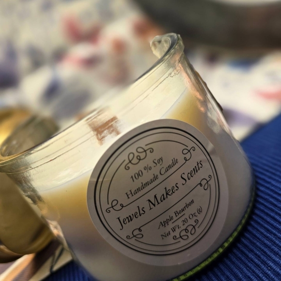 20oz Handmade Soy Candle - Picture 3 of 3